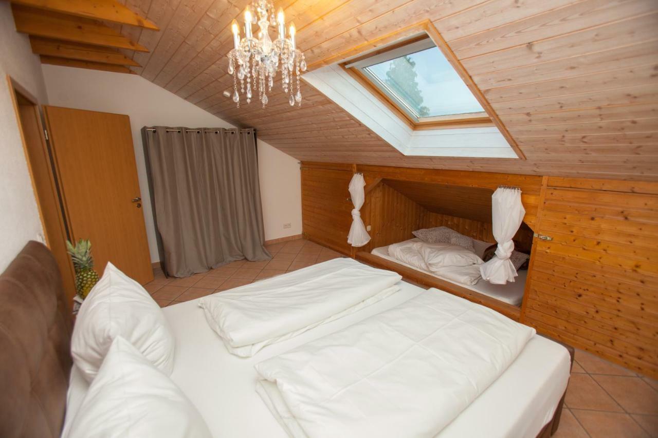 Residenz Cheval Am Pfaffenberg Friedrichshafen Messe Lägenhet Oberteuringen Exteriör bild